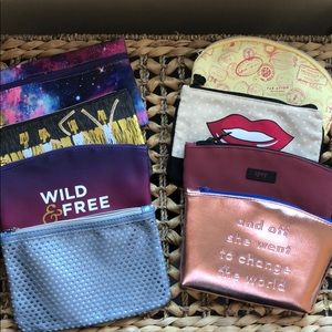 8 New Cosmetic bags